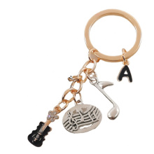 Anime Keychain Esmaltel Metal Hollow Logo Pingente de chaveiro de chaveiro de carro